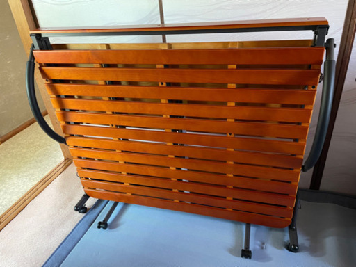 【美品】折り畳みベッド　セミダブル　マットレス付き