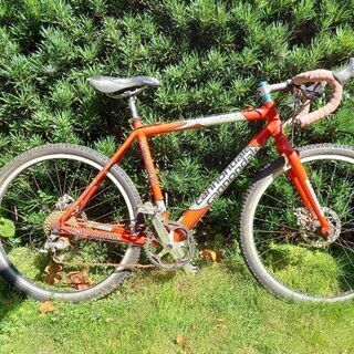 自転車　古いキャノンディール　オプティモ