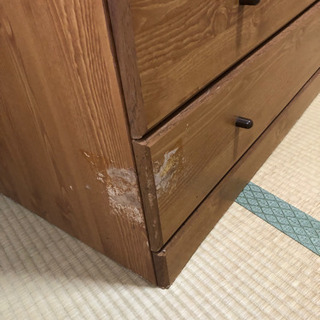 無料にします　小物引出し付きタンスの画像