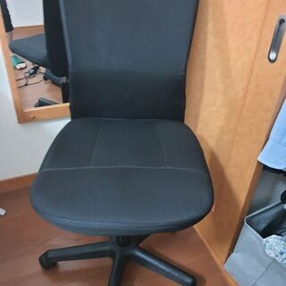 ニトリの折りたたみデスクをあげます(椅子もあり)の画像