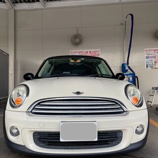 MINI クリーム色◎ エンジン快調です！ナビ・バックモニター等フル装備☆車検残14ヶ月 mini ミニの画像