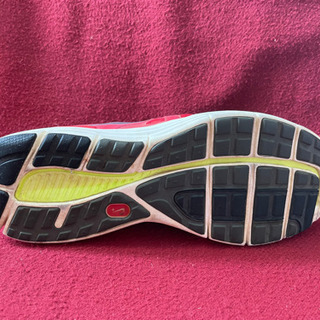 Nike Lunarlon ランニングシューズ 赤の画像