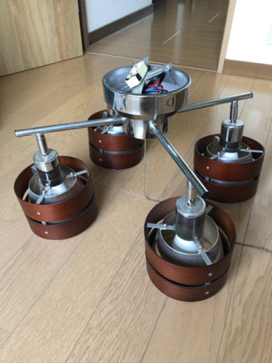 4灯シーリングライト LED電球付