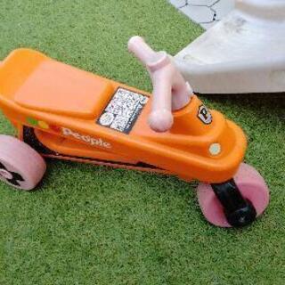 アンパンマン　すべり台　＆　ペダルなし三輪車の画像