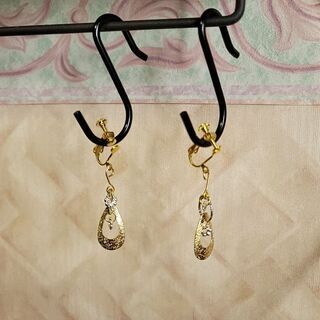 ハンドメイドイヤリングの画像