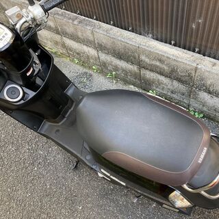インジェクション♪黒/茶のシート♪『ヤマハ CUXI FI  100』デジタルメーター・サイドスタンド付♪☆タイヤ新品♪グリップヒーターも付けました♪の画像