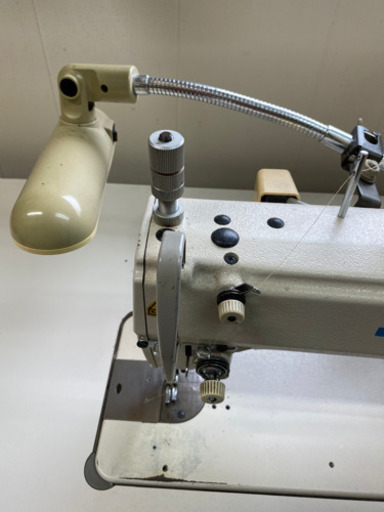 工業用ミシン　JUKI  DDL-5571N コンピュータミシン