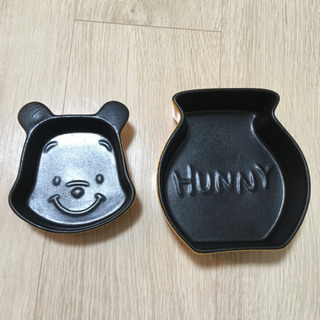 ディズニー美品　プーさんグラタン皿セットの画像