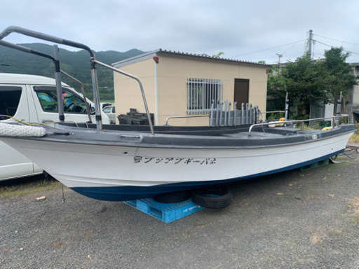 ヤマハ現行版50馬力　U-23F船体付き
