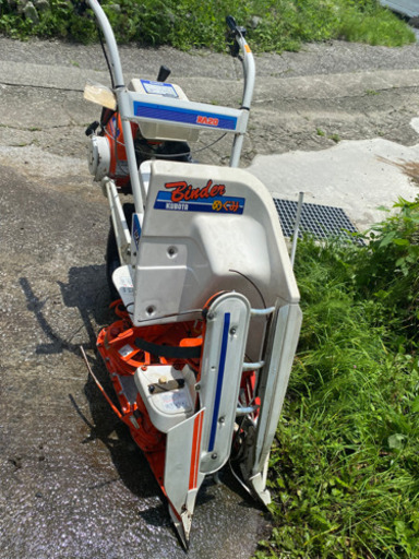 クボタ一条刈一輪オートバインダーめぐみRA20