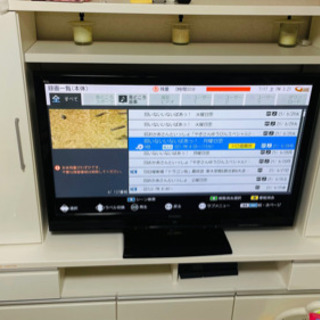 大型テレビ　録画機能付き