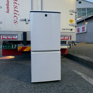 配送無料🚛当日配送‼️ SHARP 137L🏅ナノ低温脱臭触媒採用🏅　冷蔵庫　シャープ　✨　洗濯機　も出品✨　兵庫　大阪　奈良　京都　和歌山　滋賀✨の画像