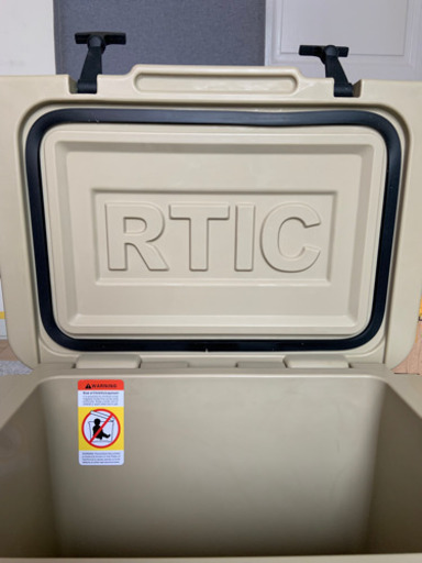 RTIC クーラーボックス　20QT