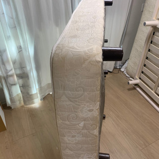 無料 KINGSDOWN スプリング　ダブルベッドの画像