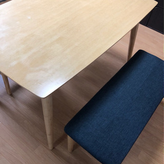 【引き渡し準備中】ダイニングテーブルセットの画像