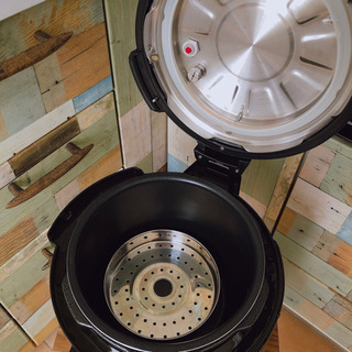 取引中　ワンダーシェフ　3L 電気圧力鍋　の画像