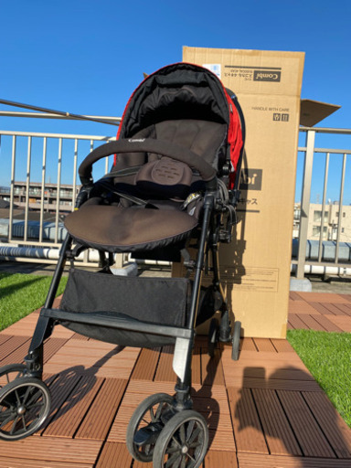 コンビ ベビーカー 新生児からOK