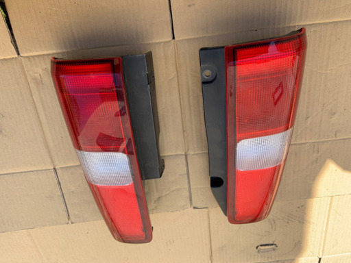 ジムニー　テールランプ