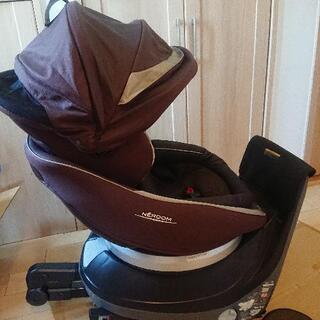 コンビ チャイルドシート ISOFIX 回転式
