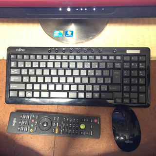 テレビも見れる一体型パソコン【FUJITSU】Win10、core i3、FH550/BDの画像