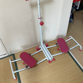 ⭐️宇都宮市より⭐️健康器具 ダイエット 開脚運動器 レッグマジ...