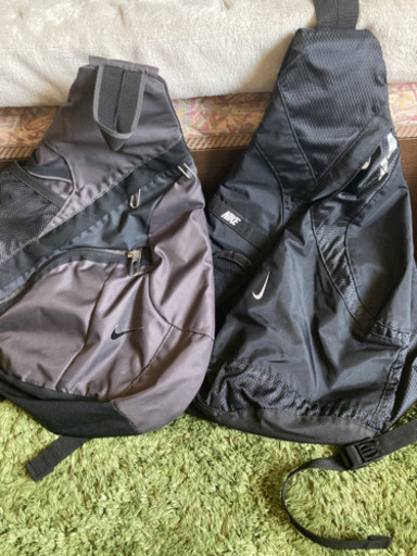 NIKE ショルダーバッグ２つ