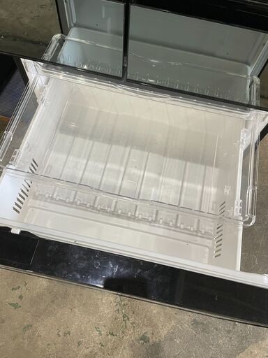 美品♪日立　HITACHI　真空チルド　冷凍冷蔵庫　フレンチドア(観音開き)　6ドア　555L　新鮮スリープ野菜室　R-WX5600G　2017年製