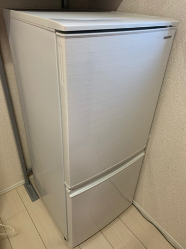 SHARP製 冷蔵庫と電子レンジの2品セット