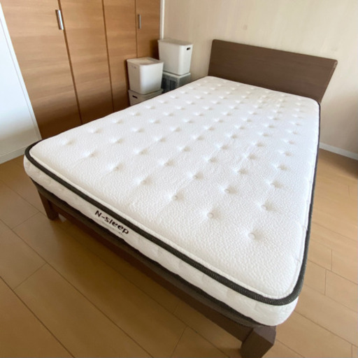 【値下げしました】ニトリ　セミダブル　Nスリープ