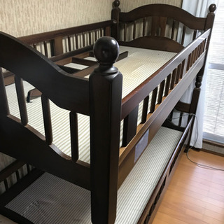 二段ベッドの画像