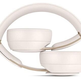 新品　未使用　そのほかも色々激安にて、出品してます！！Beats Solo Pro Wireless ワイヤレスノイズキャンセリングヘッドホン-Apple H1ヘッドフォンチップ、Class 1 Bluetooth、アクティブノイズキャンセリング機能、外部音取り込みモード、最長22時間の再生時間 -アイボリの画像