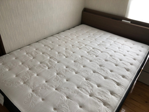 ニトリダブルベッド、Nスリープハードマットレス（さらに値下げしました！）