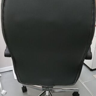 書斎用椅子の画像