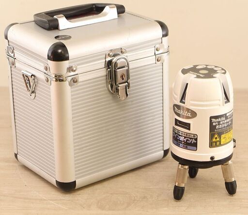 マキタ レーザー　墨出し器 SK21P　makita　赤　縦2本　横1本 (D4158hnxY)