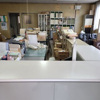 オフィス用品一式を無料で差し上げます。