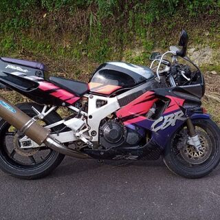 【お問い合わせ多数のため受付停止中】CBR900RRファイアーブ...