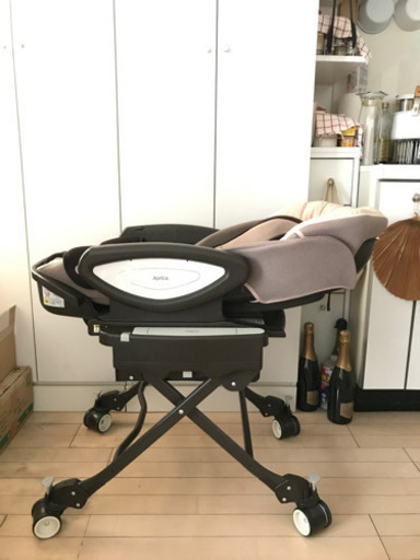 Aprica アップリカ YuraLism ユラリズム オート プラス HIDX 電動ハイローチェア