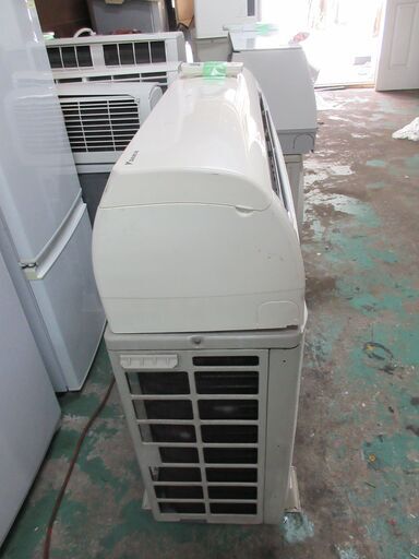 2013 Daikin 200V 14畳、無料の基本的なエアコンの建設