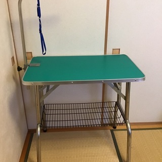 中古ペットトリミング台の画像