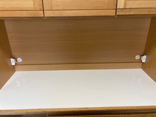 関家具の食器棚