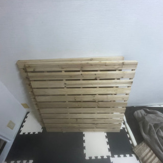 ベッド枠？？の画像
