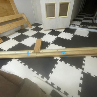 ベッド枠？？の画像