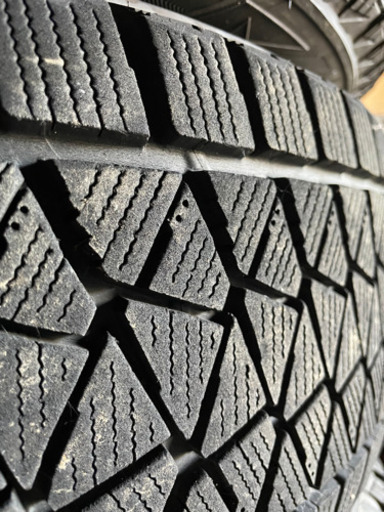 ブリヂストンスタッドレス　225/65R17