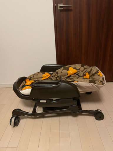 コンビ　ネムリラ FF 手動ハイローチェア リバーシブルシート 新生児OK