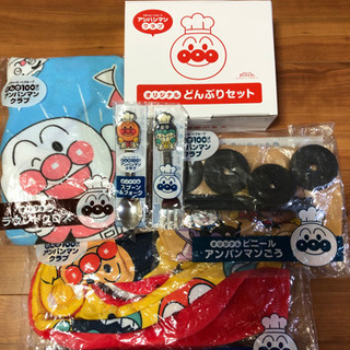 アンパンマン  すかいらーく　食器　おもちゃ　セット