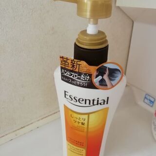 エッセンシャルのコンディショナー（本体）
