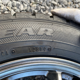 シエンタ 185/60Ｒ15 スタッドレス ５穴の画像