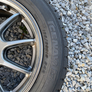 シエンタ 185/60Ｒ15 スタッドレス ５穴の画像