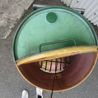 手作り焼却炉の画像