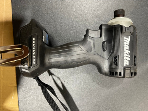 最終値下げ！！マキタ makita インパクトドライバー　TD161D